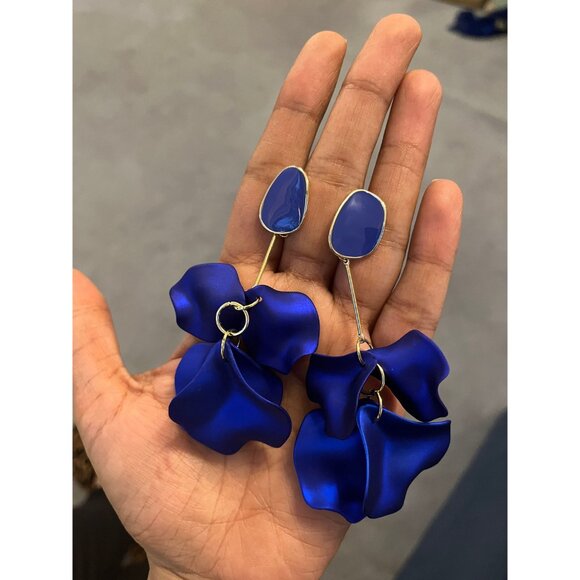 Royal blue earrings blue petal earrings blue flower long large earrings wedding - Picture 5 of 7